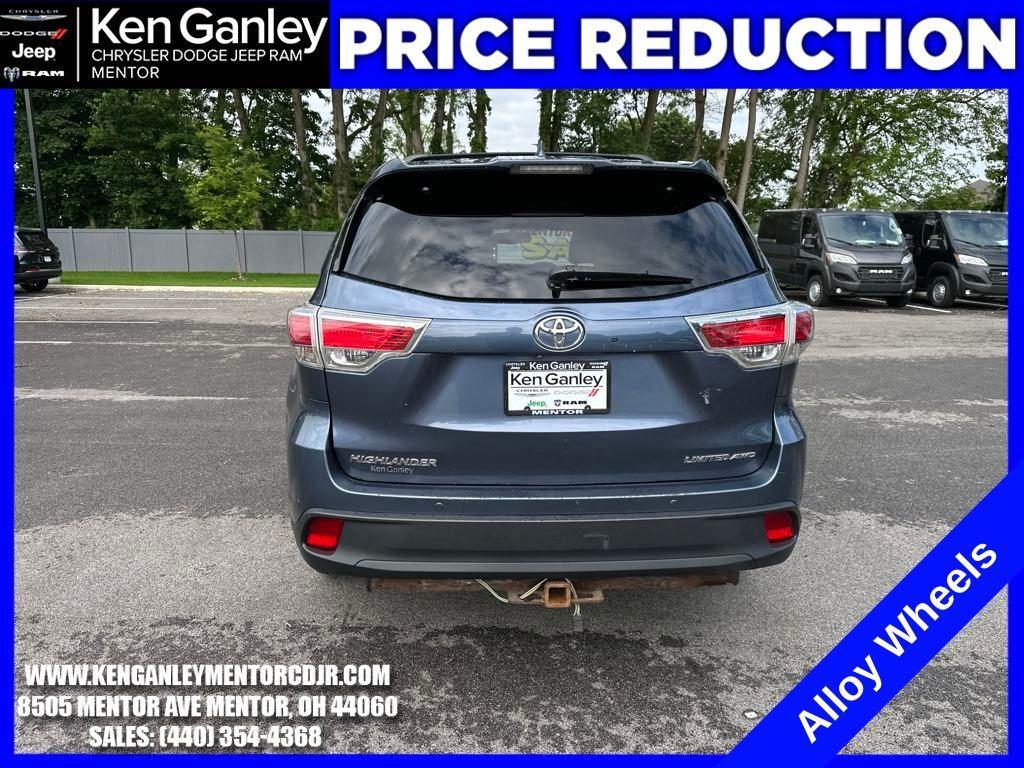 used 2015 Toyota Highlander car, priced at $17,100