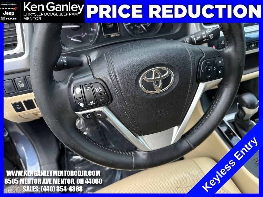 used 2015 Toyota Highlander car, priced at $17,100