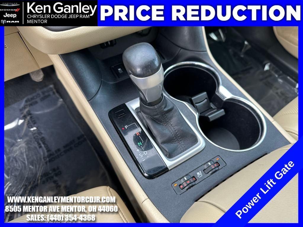 used 2015 Toyota Highlander car, priced at $17,100