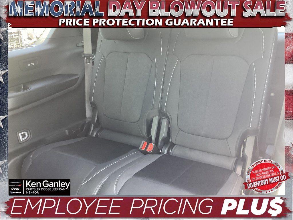 new 2025 Jeep Grand Cherokee L car, priced at $41,125