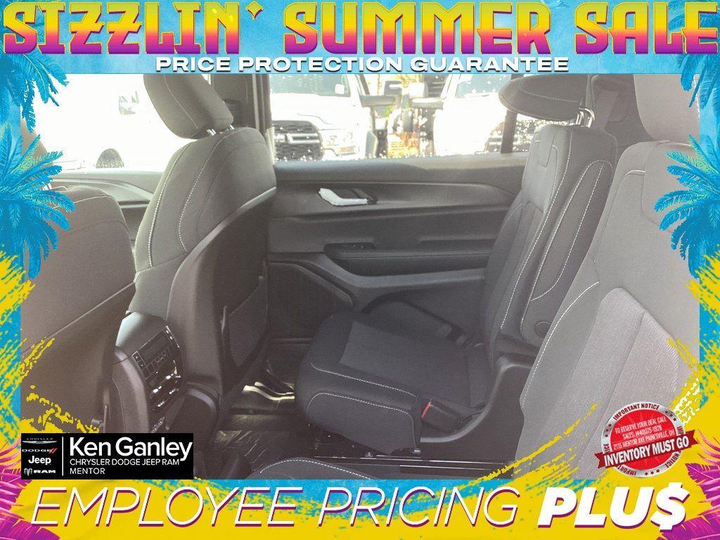 new 2025 Jeep Grand Cherokee L car, priced at $41,125