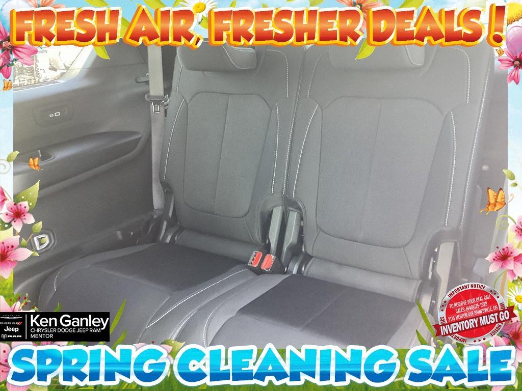 new 2025 Jeep Grand Cherokee L car, priced at $40,880