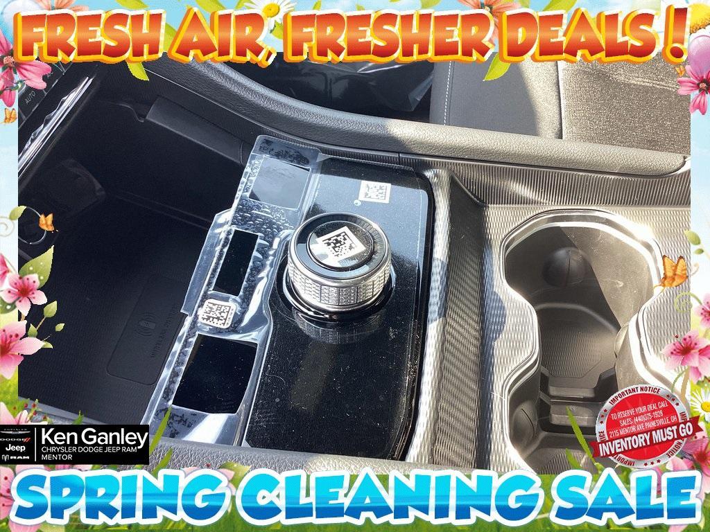 new 2025 Jeep Grand Cherokee L car, priced at $40,880