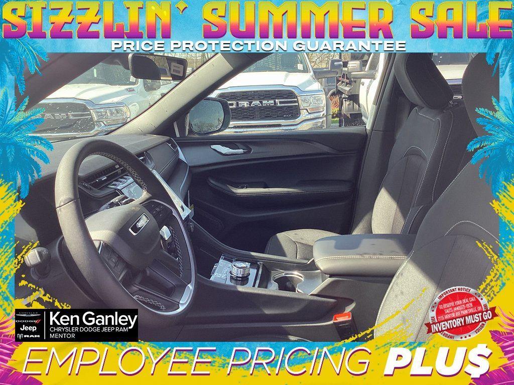 new 2025 Jeep Grand Cherokee L car, priced at $41,125