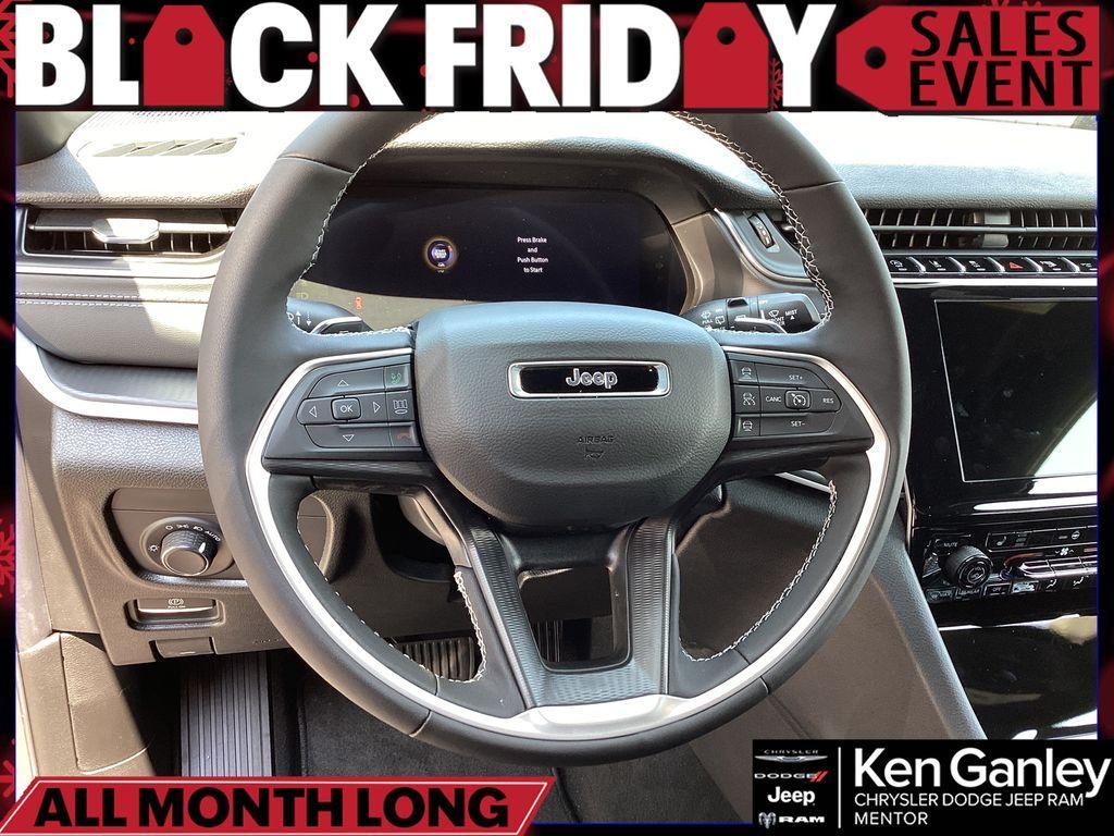 new 2025 Jeep Grand Cherokee car, priced at $38,681