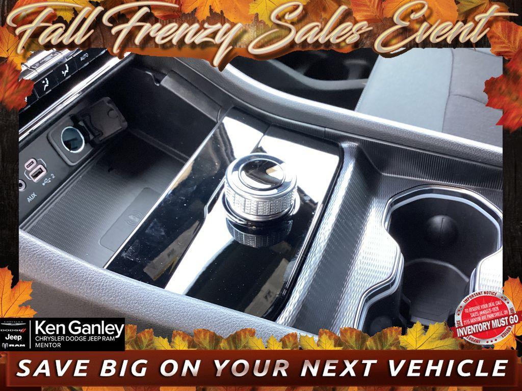 new 2025 Jeep Grand Cherokee car, priced at $36,681