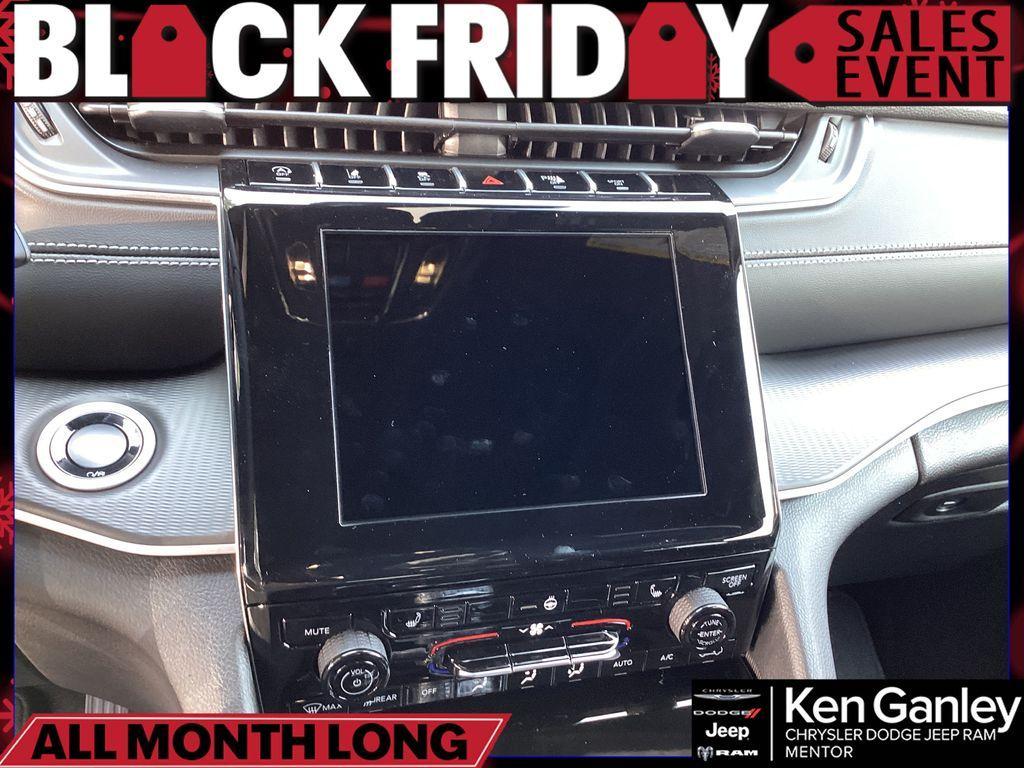 new 2025 Jeep Grand Cherokee car, priced at $38,681