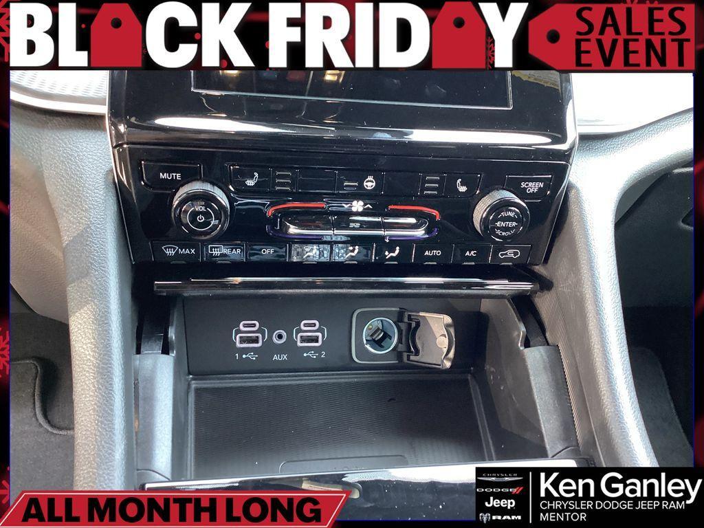 new 2025 Jeep Grand Cherokee car, priced at $38,681