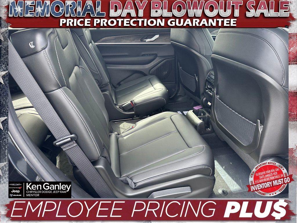 new 2025 Jeep Grand Cherokee L car, priced at $44,186