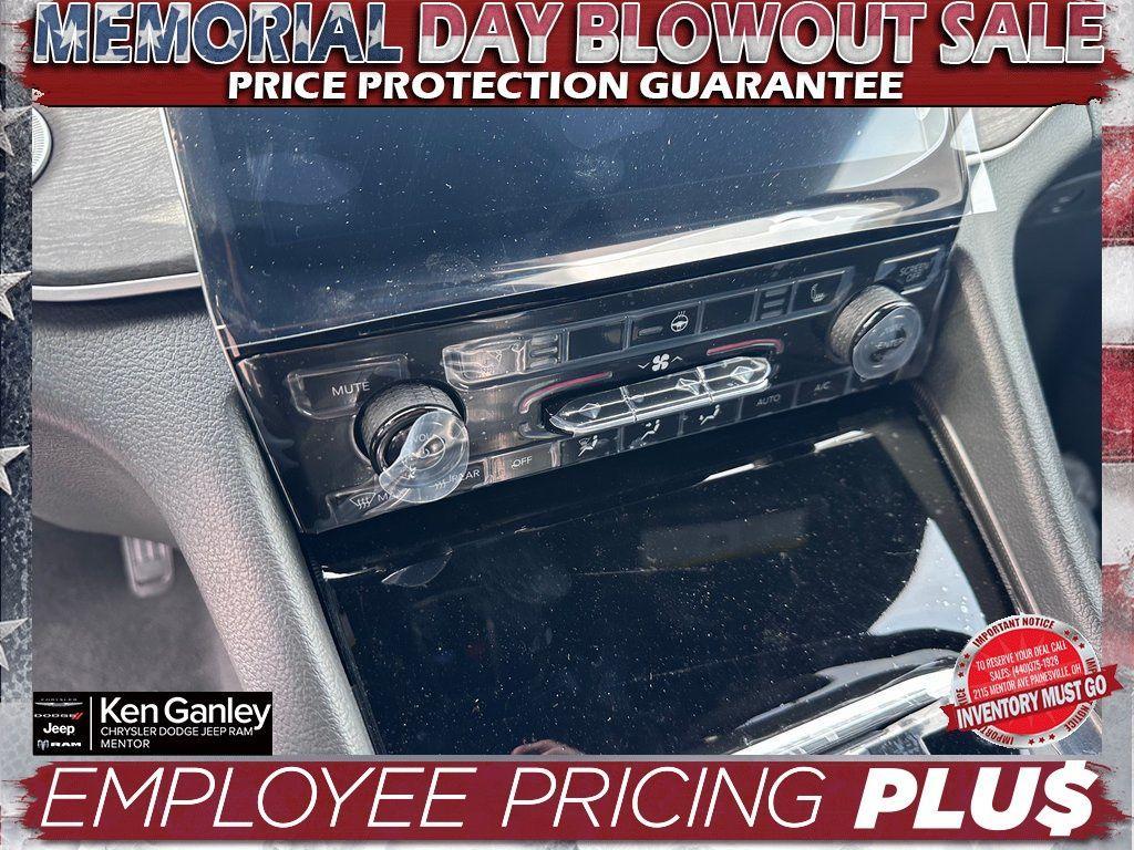 new 2025 Jeep Grand Cherokee L car, priced at $44,186