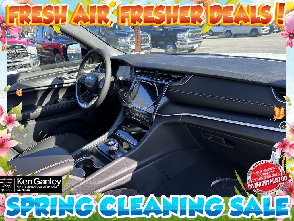 new 2025 Jeep Grand Cherokee L car, priced at $41,329