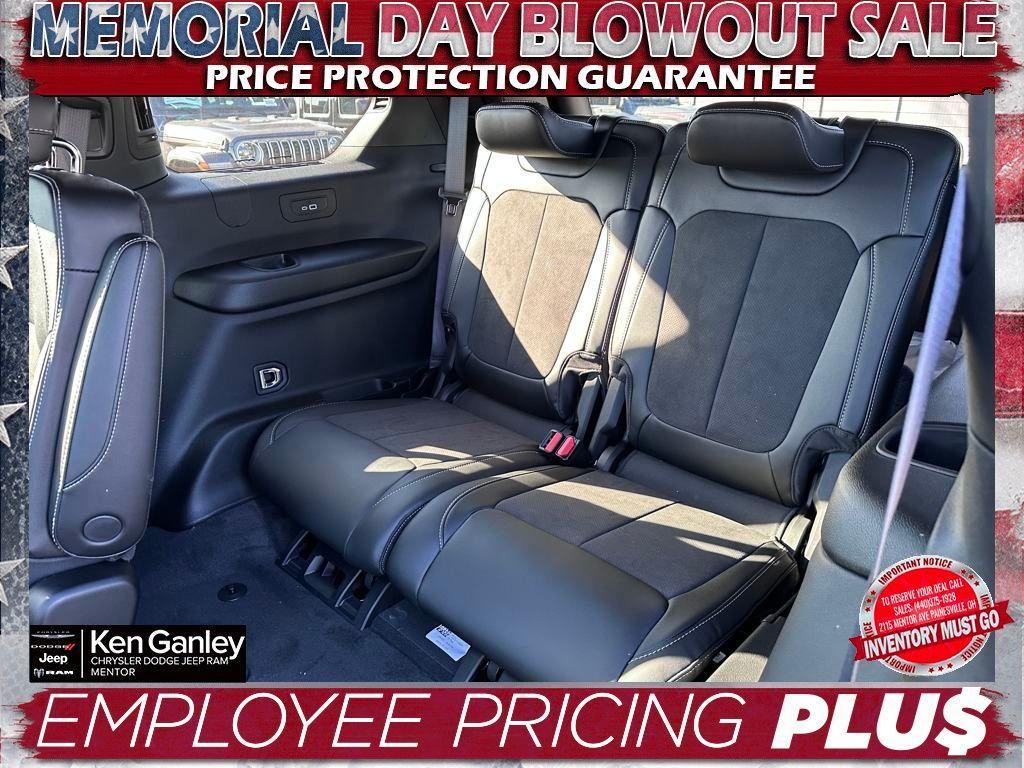 new 2025 Jeep Grand Cherokee L car, priced at $42,657