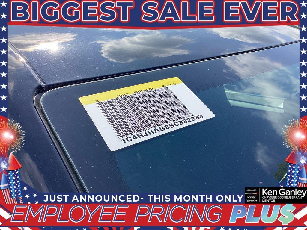 new 2025 Jeep Grand Cherokee car, priced at $39,314