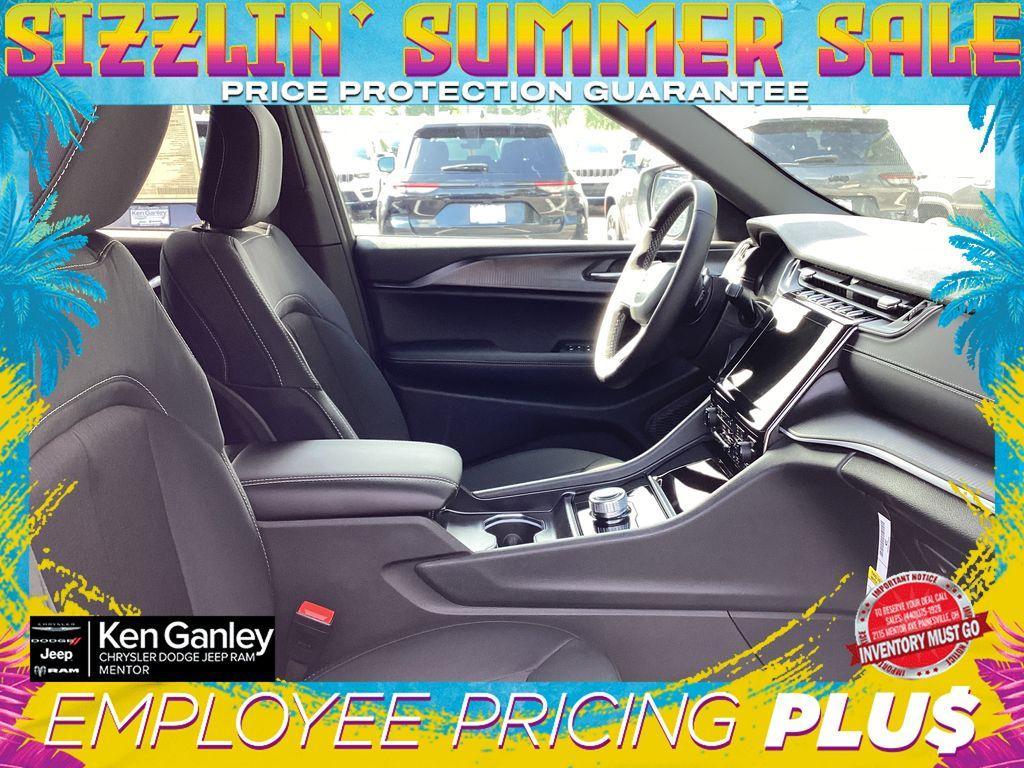 new 2025 Jeep Grand Cherokee car, priced at $39,314