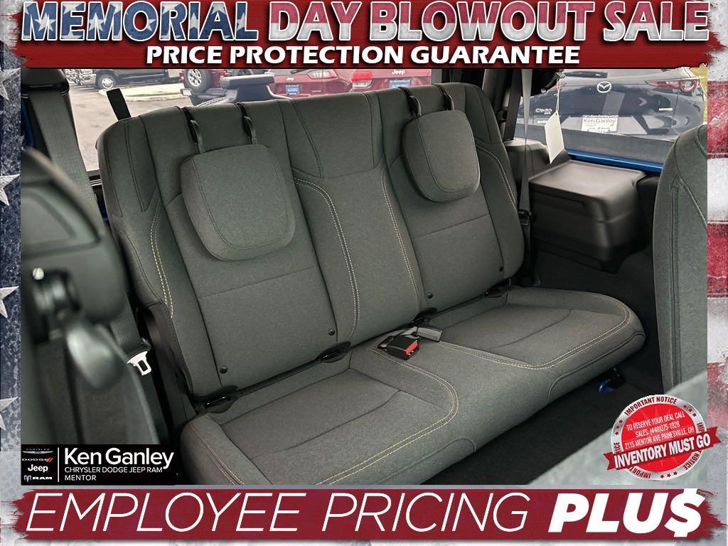 new 2025 Jeep Wrangler car, priced at $40,399