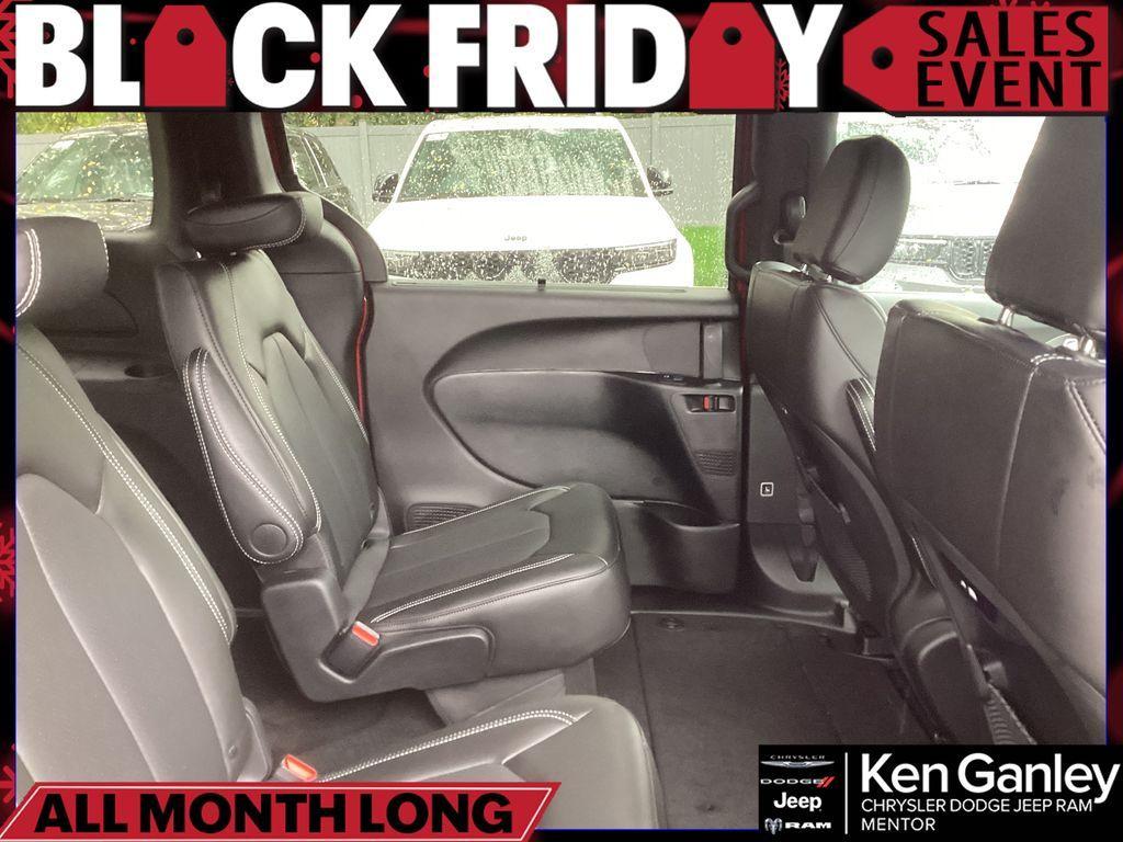 new 2026 Chrysler Pacifica car, priced at $45,113