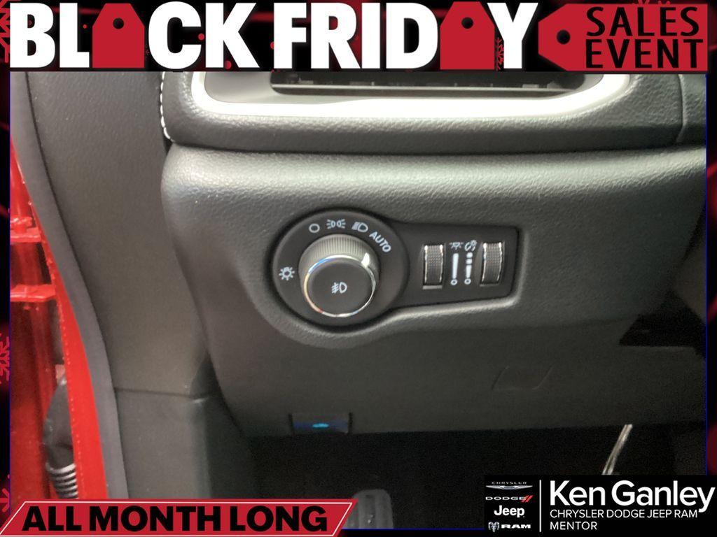 new 2026 Chrysler Pacifica car, priced at $45,113