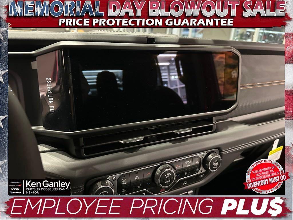 new 2025 Jeep Gladiator car, priced at $52,545