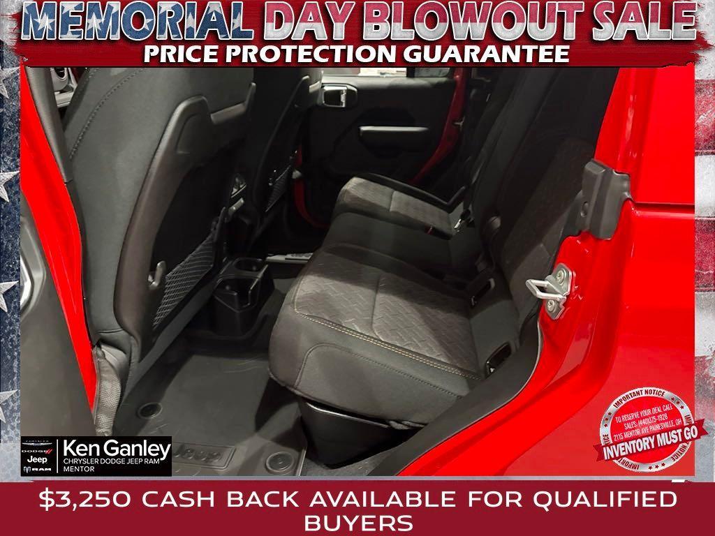 new 2025 Jeep Gladiator car, priced at $52,545