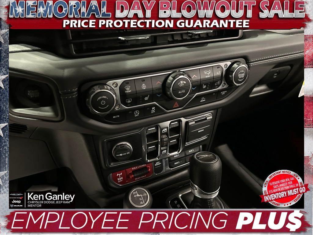 new 2025 Jeep Gladiator car, priced at $52,545