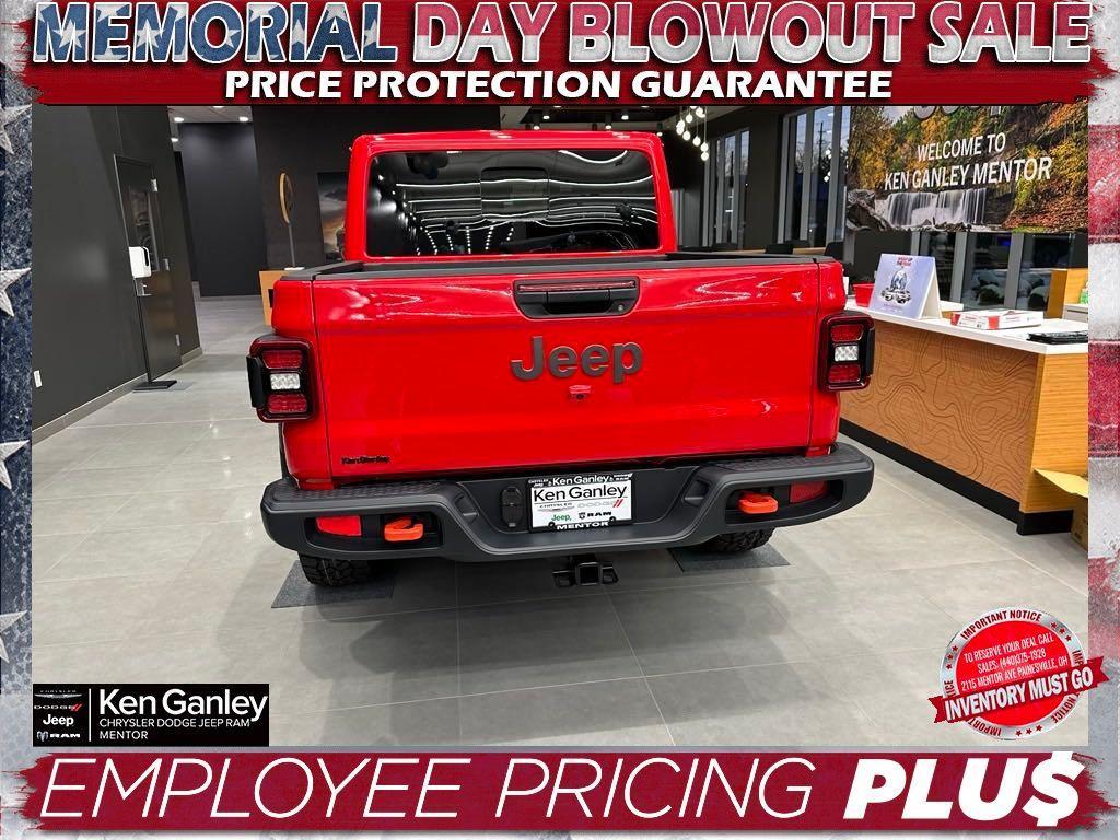 new 2025 Jeep Gladiator car, priced at $52,545