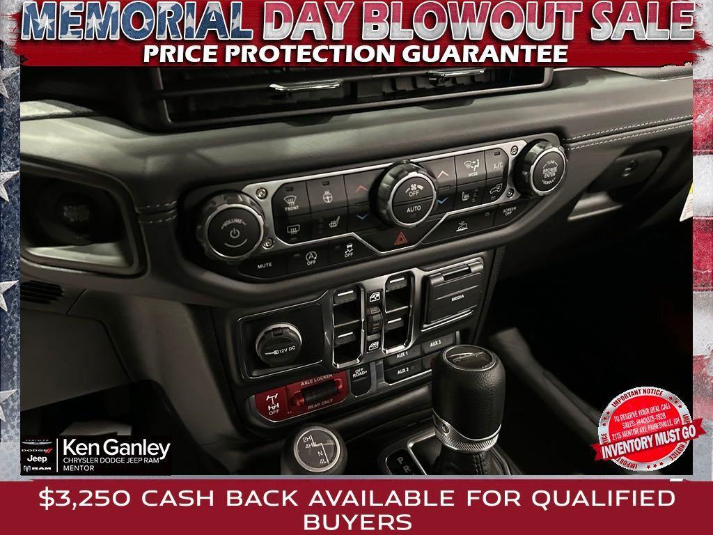 new 2025 Jeep Gladiator car, priced at $52,545