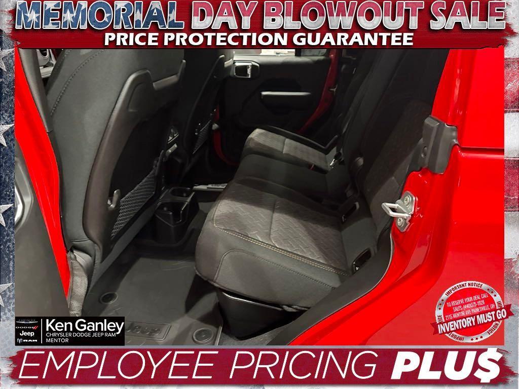 new 2025 Jeep Gladiator car, priced at $52,545
