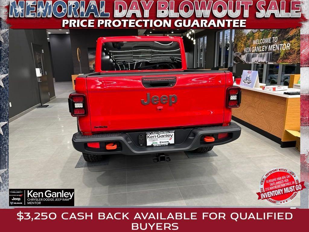 new 2025 Jeep Gladiator car, priced at $52,545