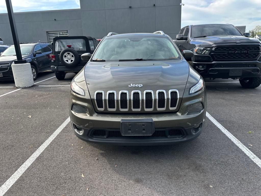 used 2015 Jeep Cherokee car, priced at $6,600