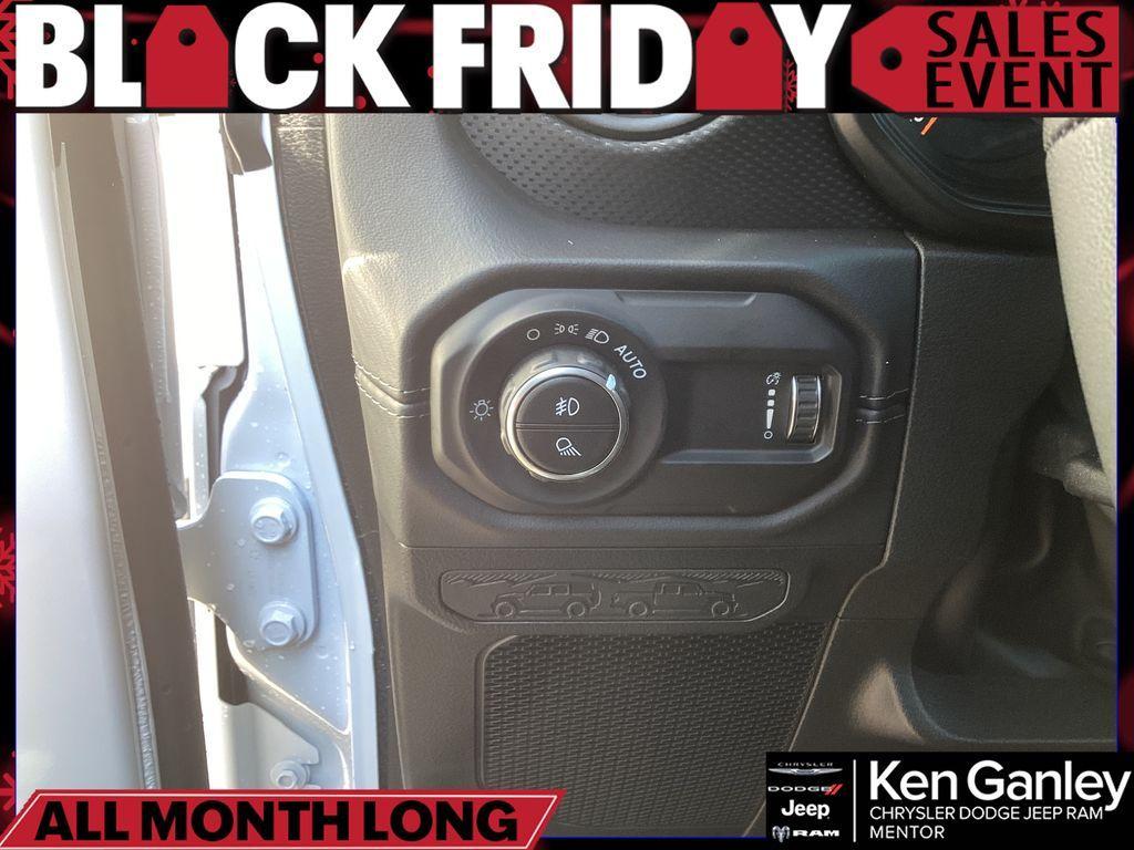 new 2025 Jeep Gladiator car, priced at $43,816