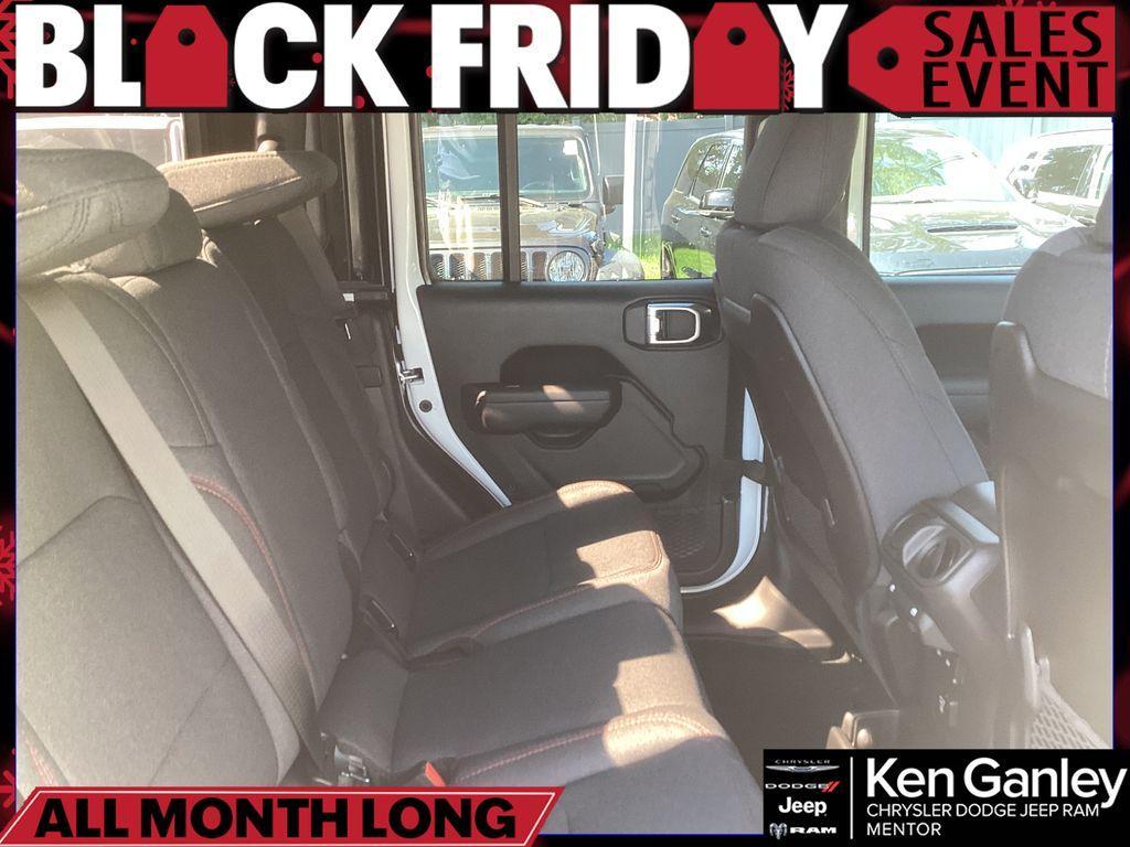 new 2025 Jeep Gladiator car, priced at $43,816