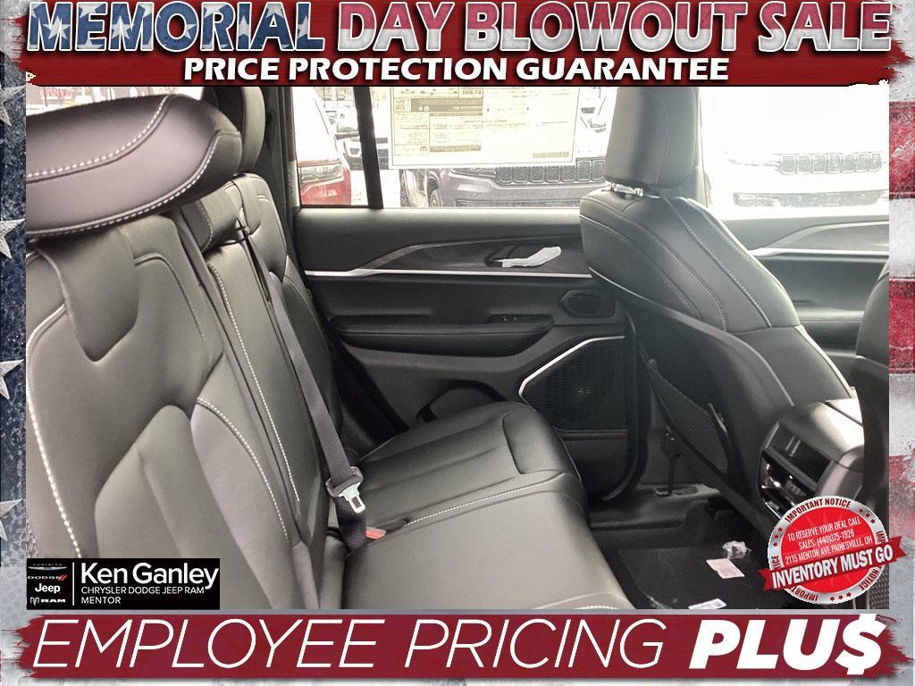new 2025 Jeep Grand Cherokee 4xe car, priced at $57,673