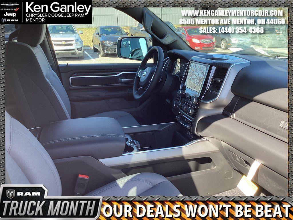 new 2025 Ram 1500 car, priced at $45,816