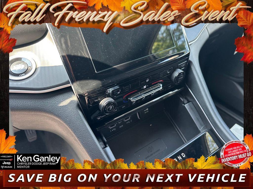 new 2025 Jeep Grand Cherokee L car, priced at $42,152