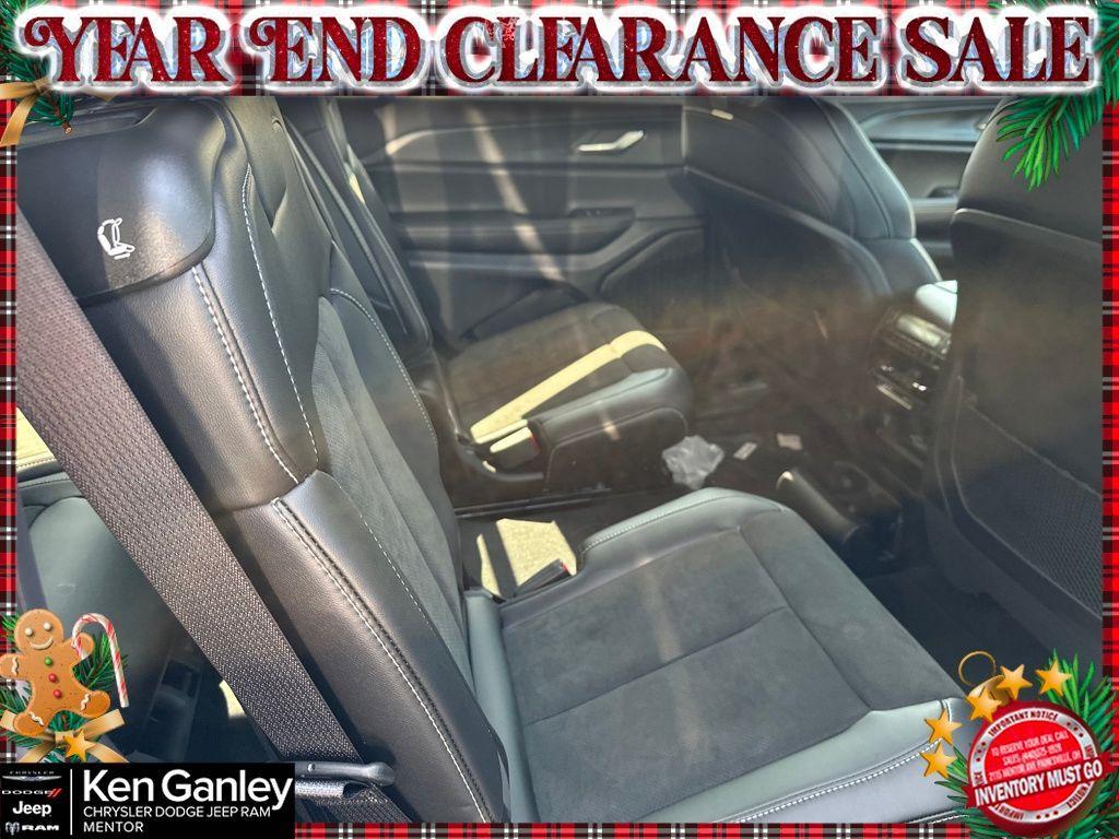 new 2025 Jeep Grand Cherokee L car, priced at $37,993