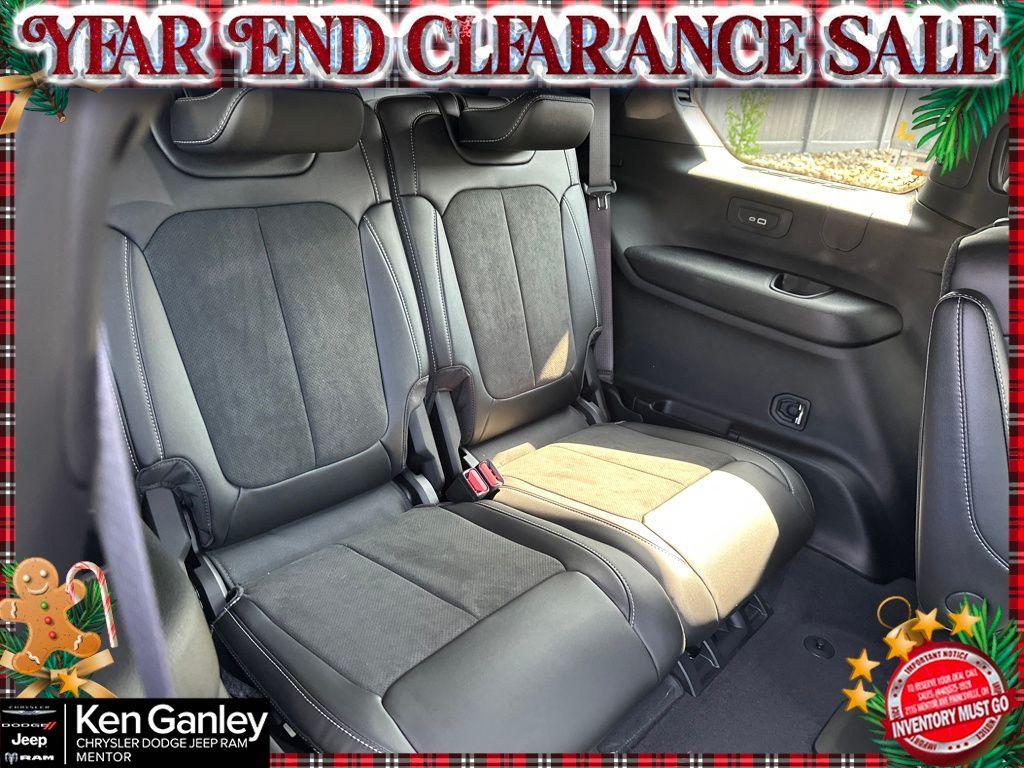 new 2025 Jeep Grand Cherokee L car, priced at $37,993