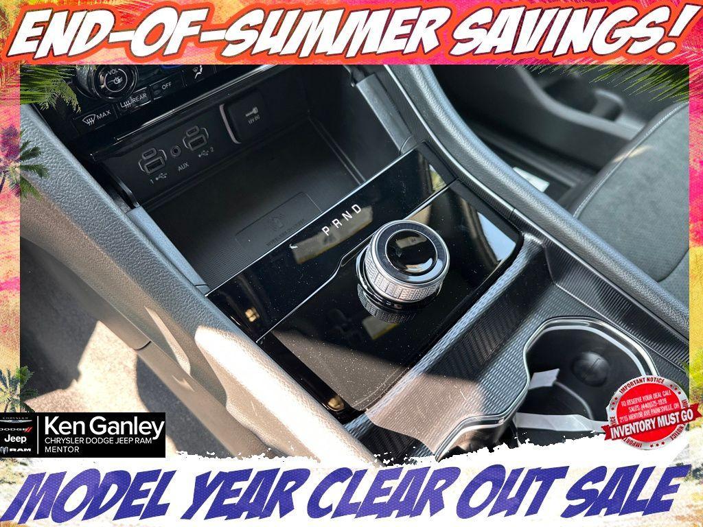 new 2025 Jeep Grand Cherokee L car, priced at $42,152