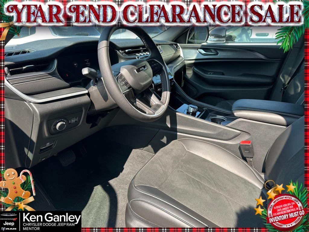 new 2025 Jeep Grand Cherokee L car, priced at $37,993