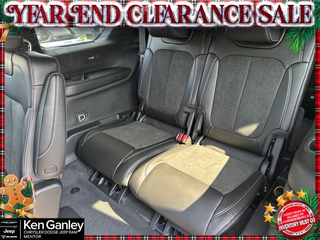 new 2025 Jeep Grand Cherokee L car, priced at $37,993