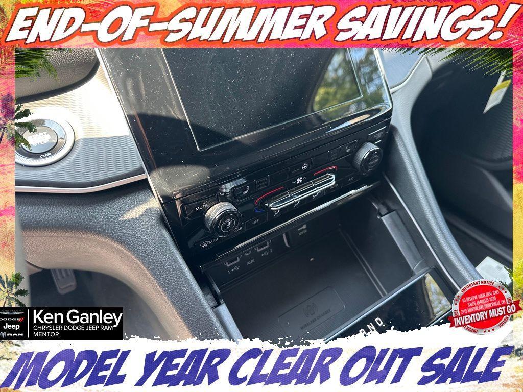 new 2025 Jeep Grand Cherokee L car, priced at $42,152
