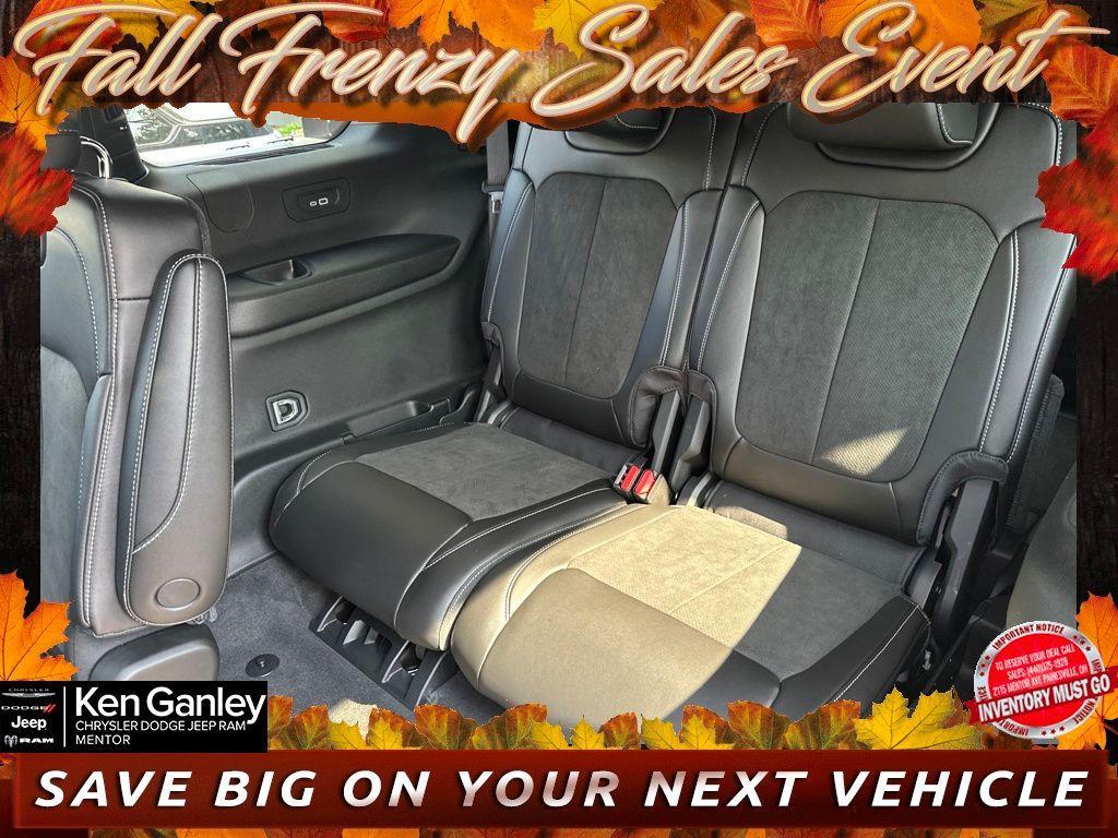 new 2025 Jeep Grand Cherokee L car, priced at $42,152