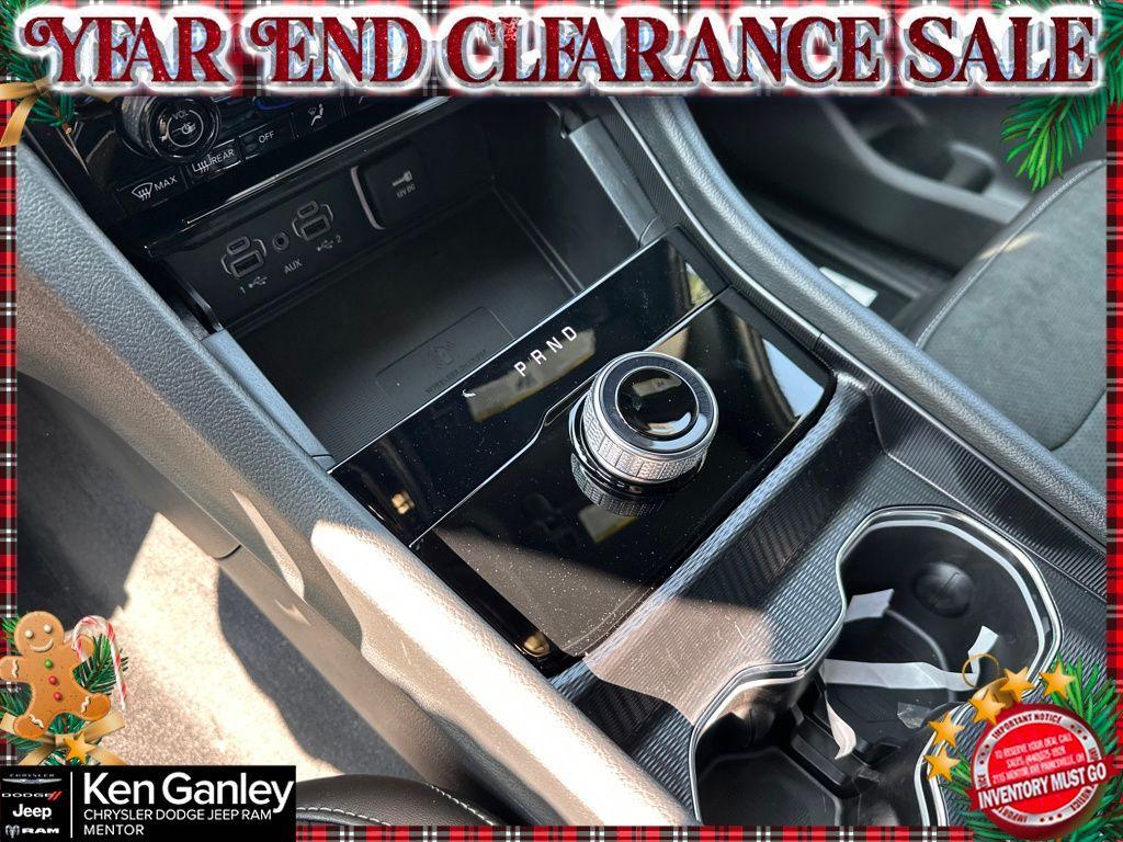 new 2025 Jeep Grand Cherokee L car, priced at $37,993