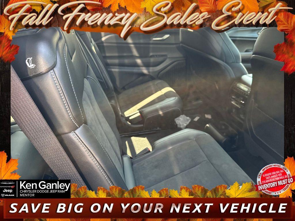 new 2025 Jeep Grand Cherokee L car, priced at $42,152