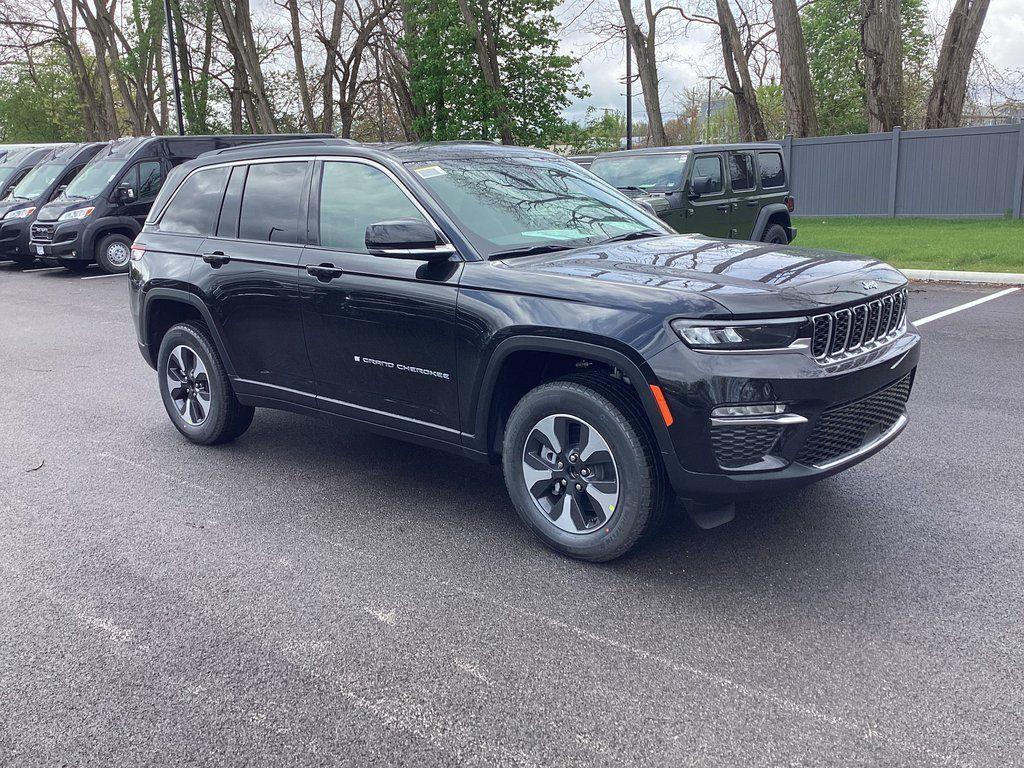 new 2025 Jeep Grand Cherokee 4xe car, priced at $61,080