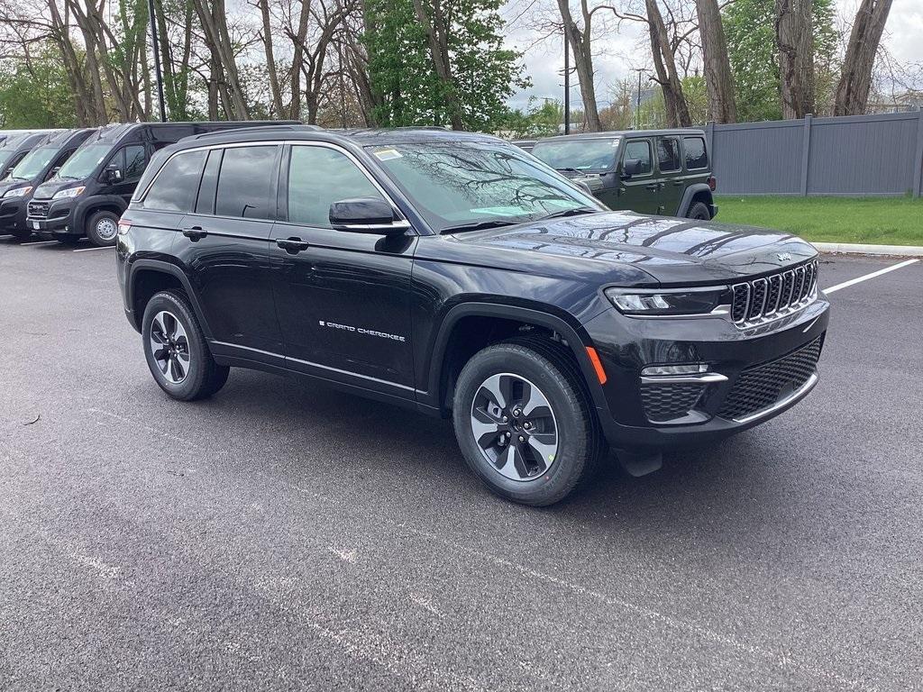 new 2025 Jeep Grand Cherokee 4xe car, priced at $57,673