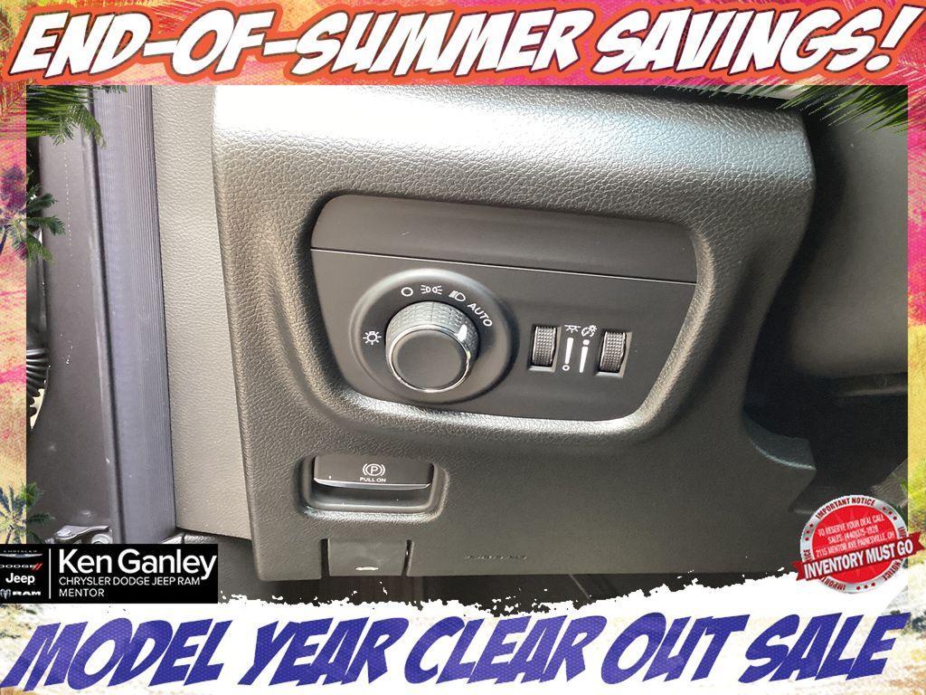 new 2025 Jeep Grand Cherokee car, priced at $39,909