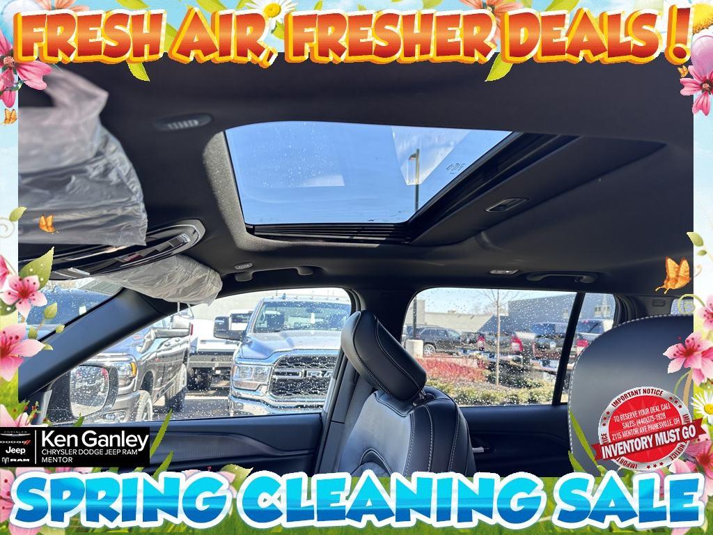 new 2025 Jeep Grand Cherokee car, priced at $39,958