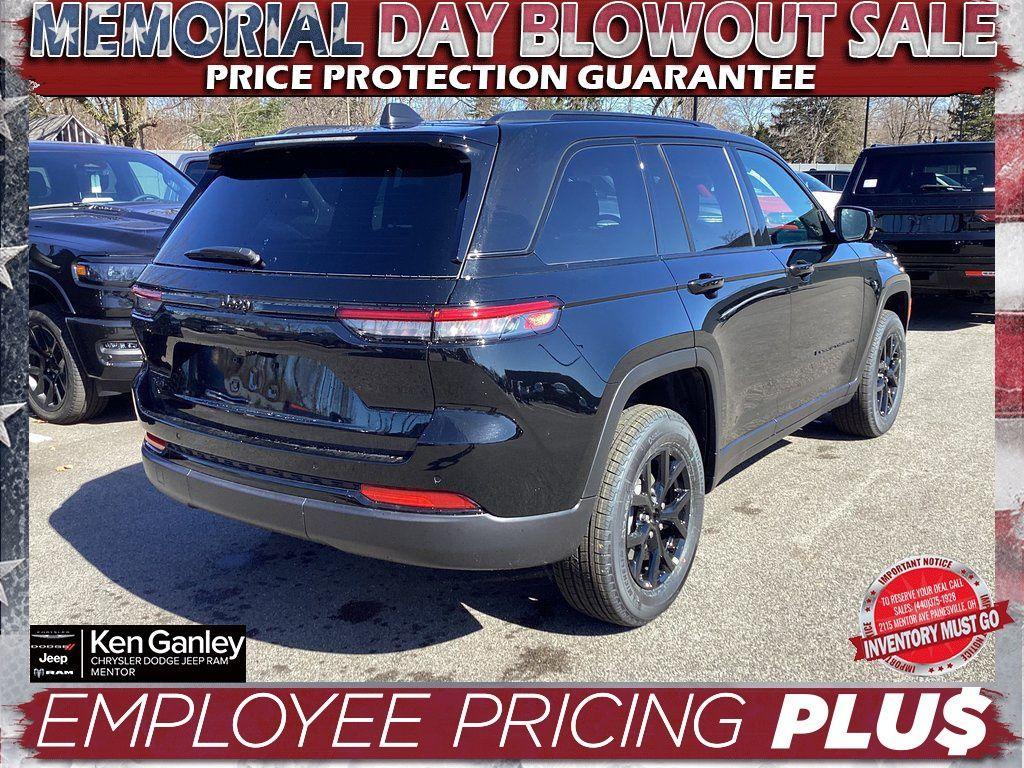new 2025 Jeep Grand Cherokee car, priced at $42,250