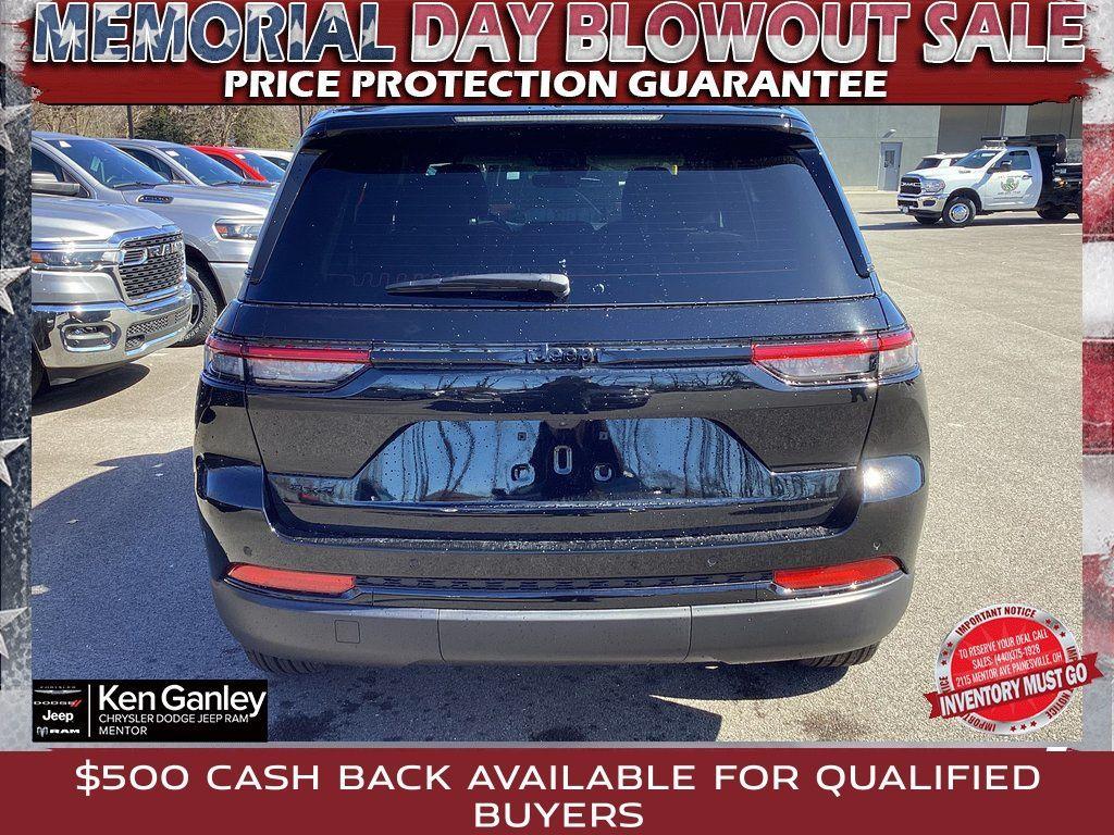 new 2025 Jeep Grand Cherokee car, priced at $42,250