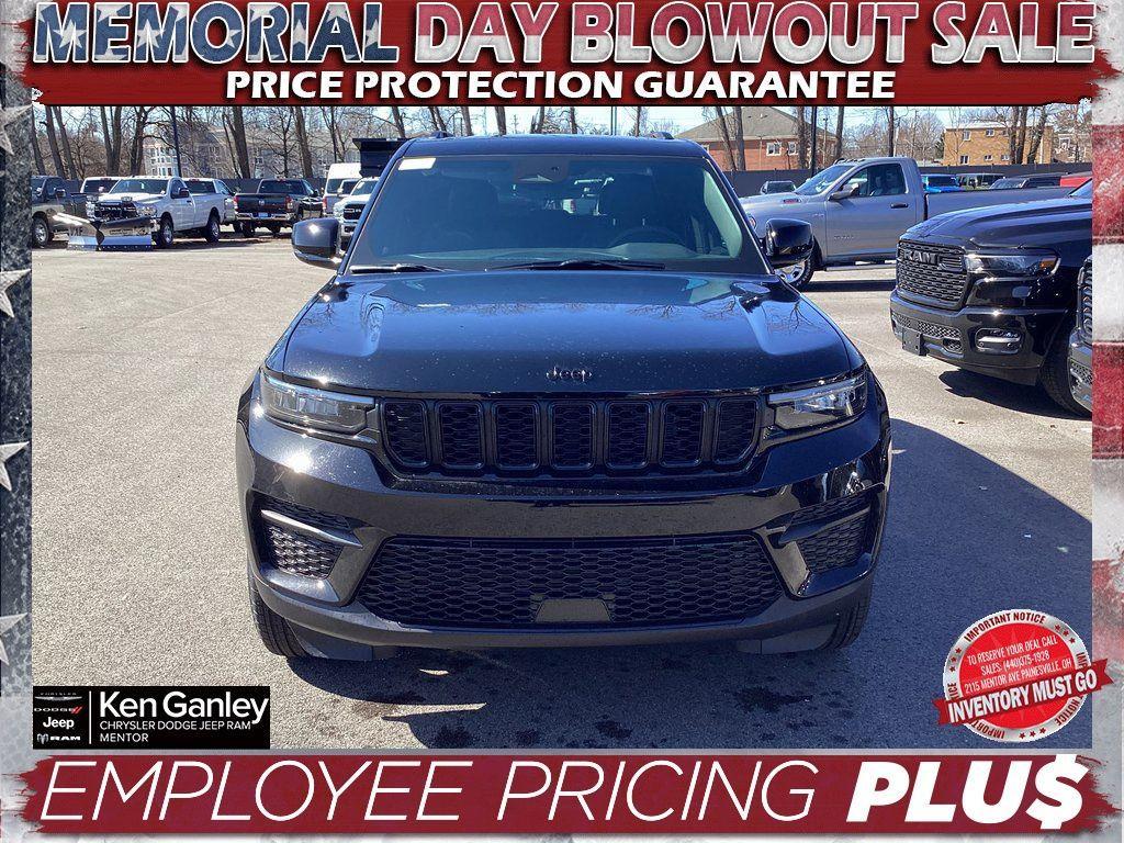 new 2025 Jeep Grand Cherokee car, priced at $42,250